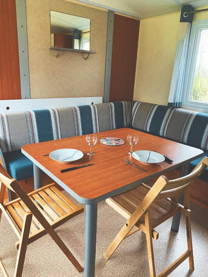 L'Auberge Du Moulin Des Pres Maroilles Bagian luar foto